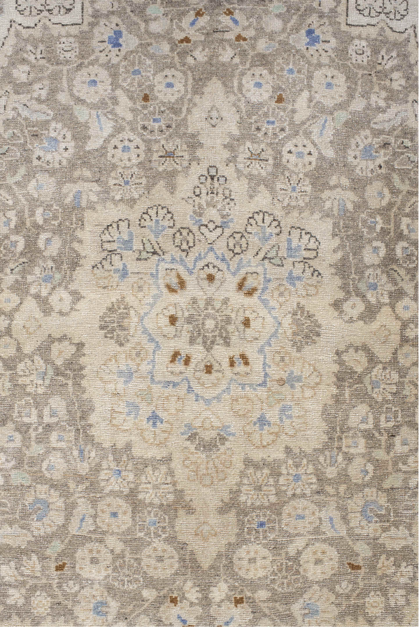 3' x 5' one-of-a-kind handmade vintage Sarouk small size rug. Color palette: antiquewhite, blue, dark gray, dim gray, gray