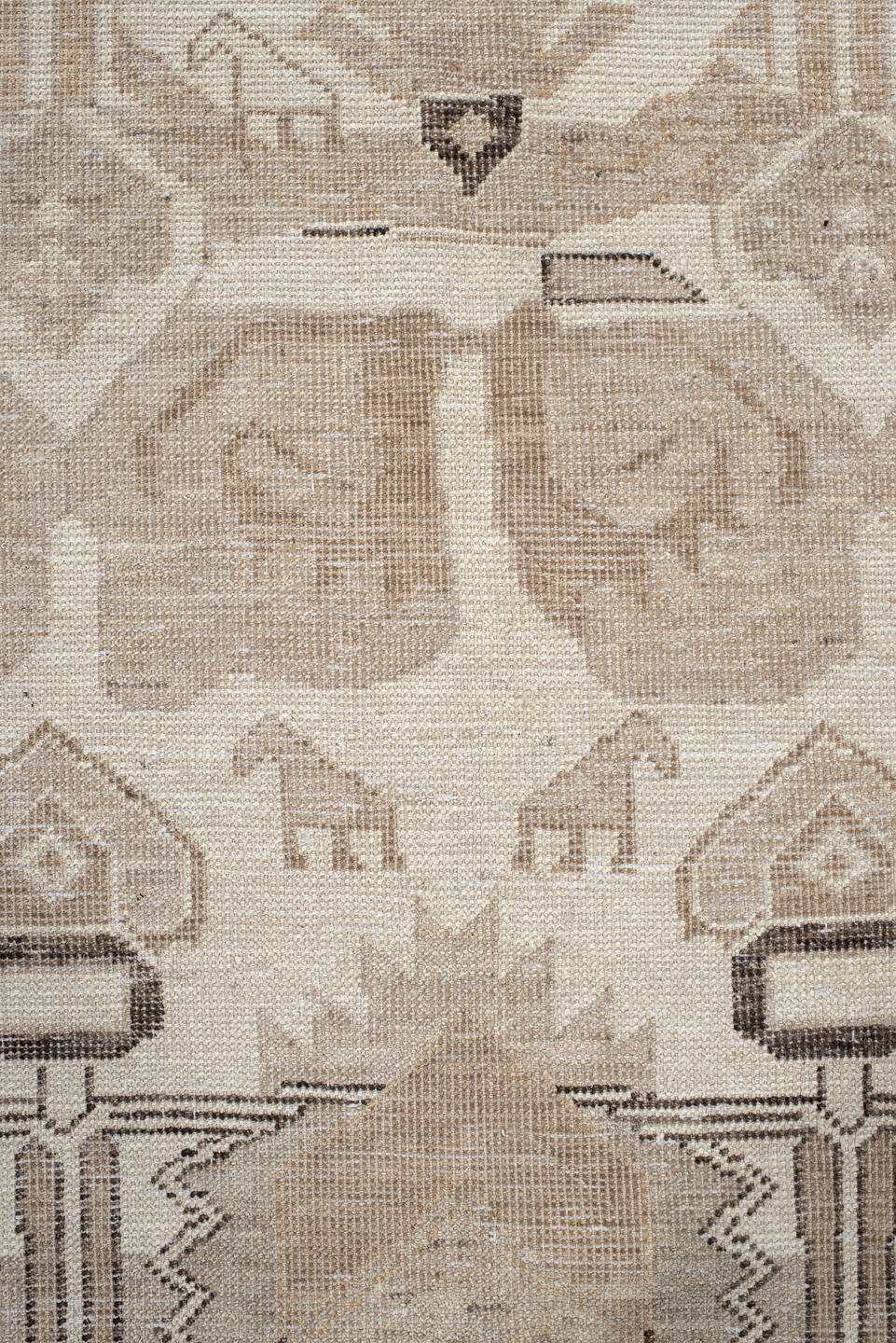 8' x 10' one-of-a-kind handmade vintage Kars large size rug. Color palette: gray, brown, light gray, off-white, pink