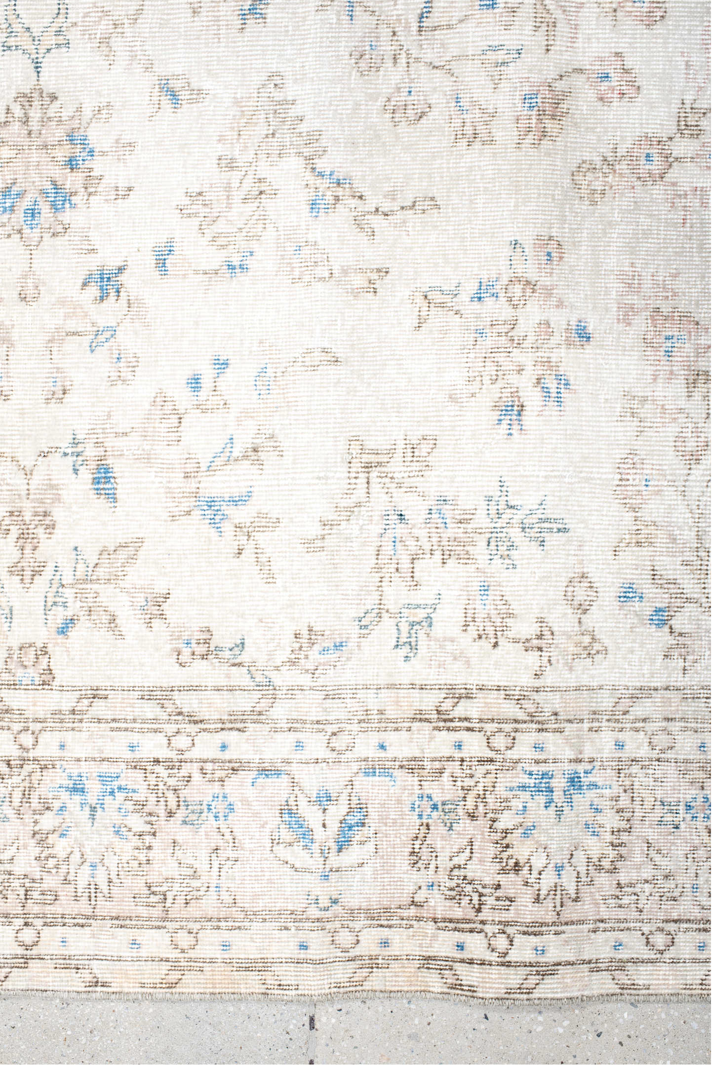 6' x 9' one-of-a-kind handmade vintage Sparta medium size rug. Color palette: gray, light gray, off-white, light blue, brown