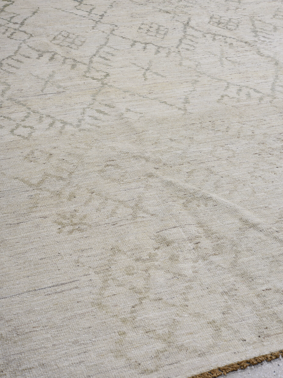 8' x 11' one-of-a-kind handmade vintage Oushak large size rug. Color palette: brown, gainsboro, gray, light gray, linen