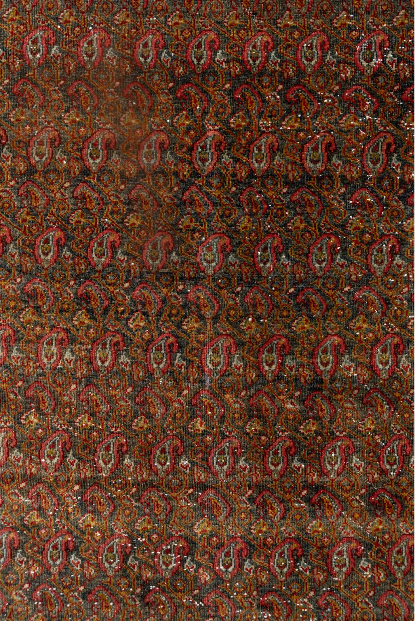 4' x 6' one-of-a-kind handmade vintage Sarouk small size rug. Color palette: brown, gray, pink