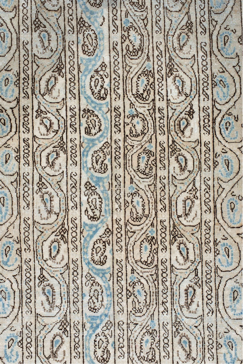 Antique Qum Area Rug (4' x 7')