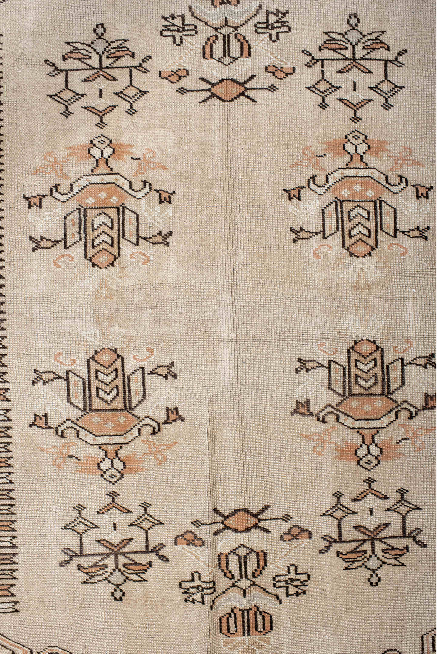 4' x 7' one-of-a-kind handmade vintage Anatol rug. Color palette: antiquewhite, black, brown, gray, light gray, off-white