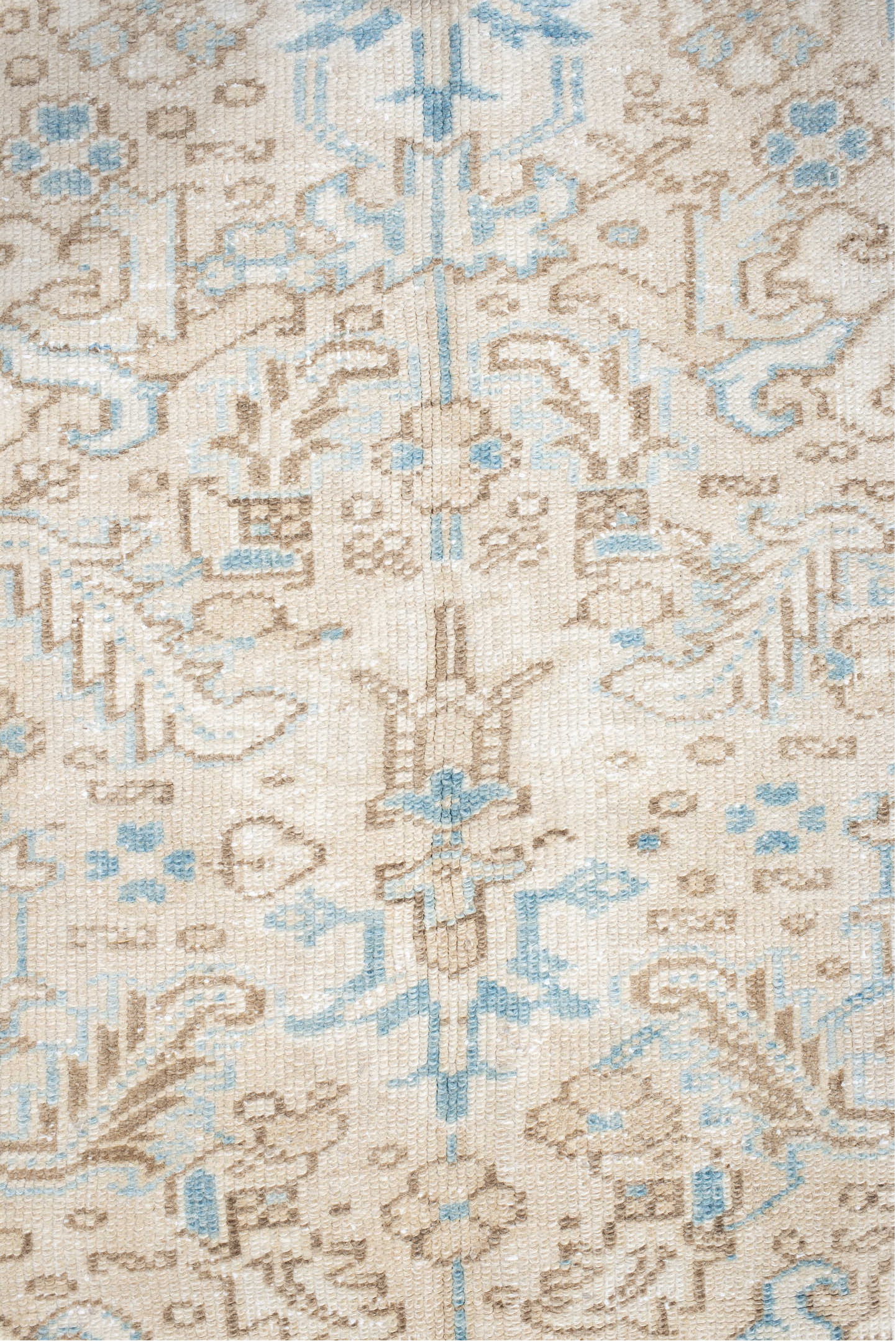 5' x 8' one-of-a-kind handmade vintage Heriz medium size rug. Color palette: antiquewhite, brown, gainsboro, gray