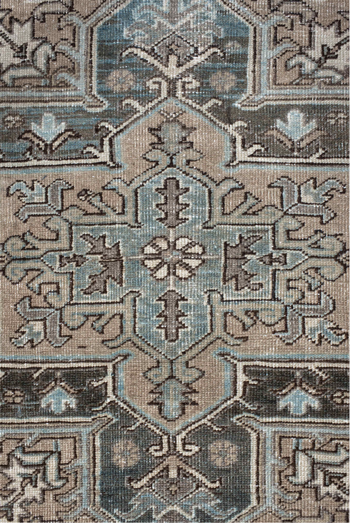 Antique Heriz Area Rug (6' x 9')