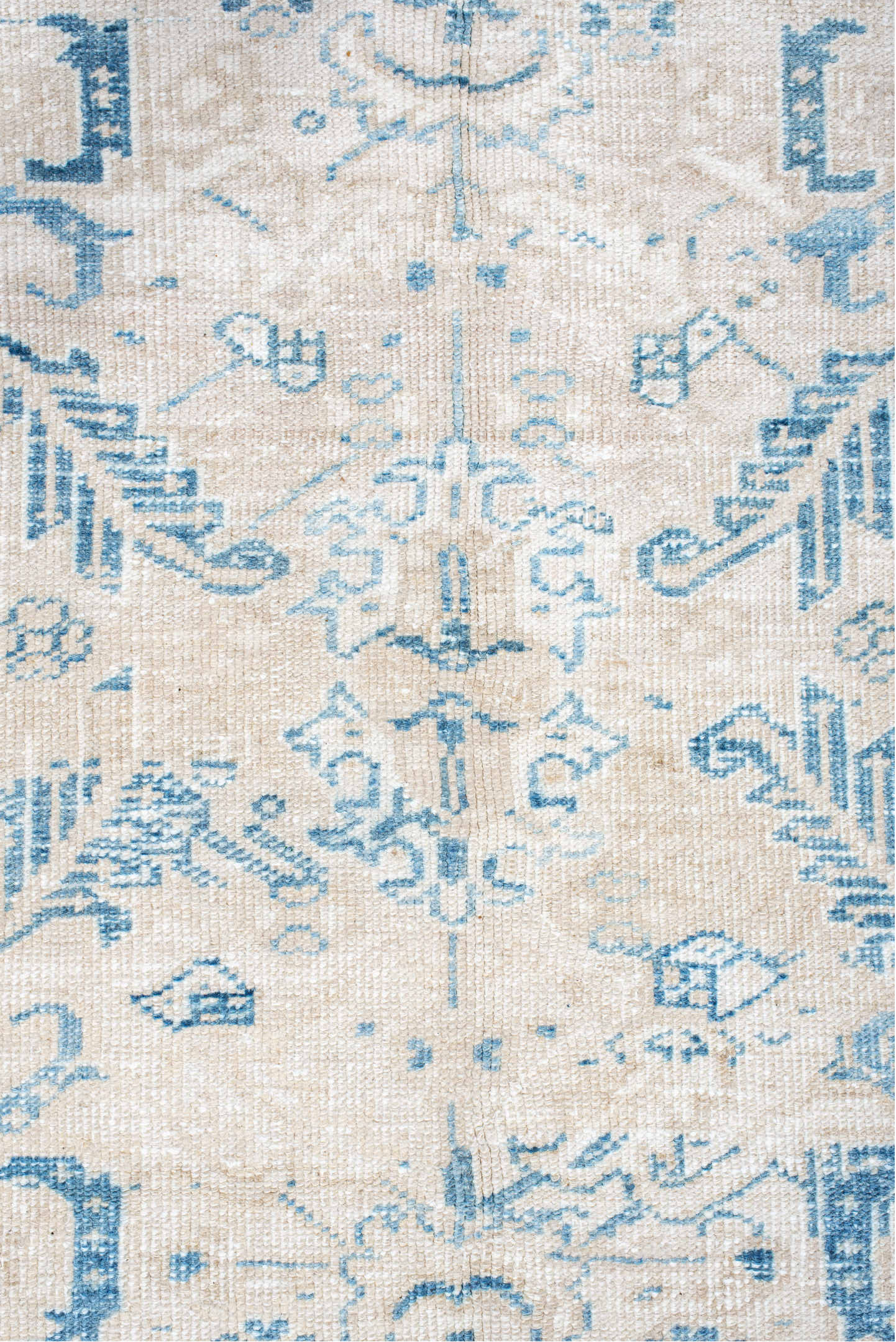 5' x 8' one-of-a-kind handmade vintage Heriz medium size rug. Color palette: blue, dark gray, gainsboro, gray, light blue