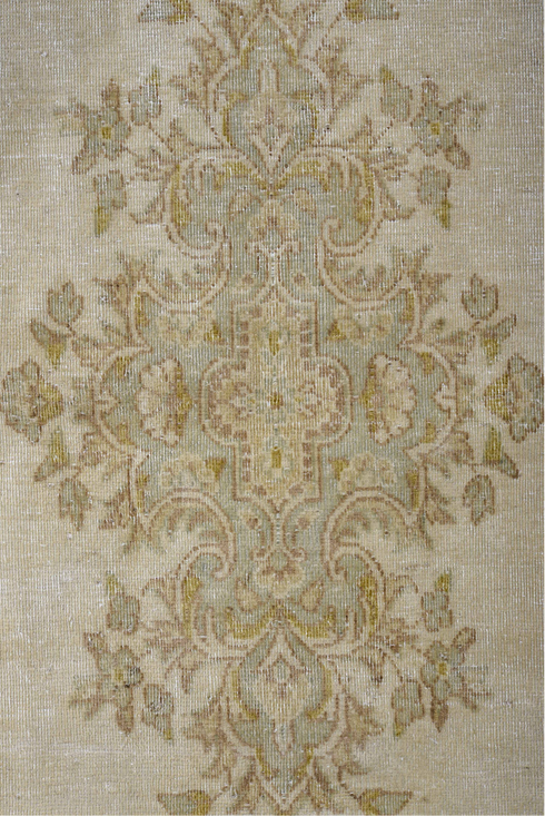 Antique Kerman Area Rug (4' x 6')