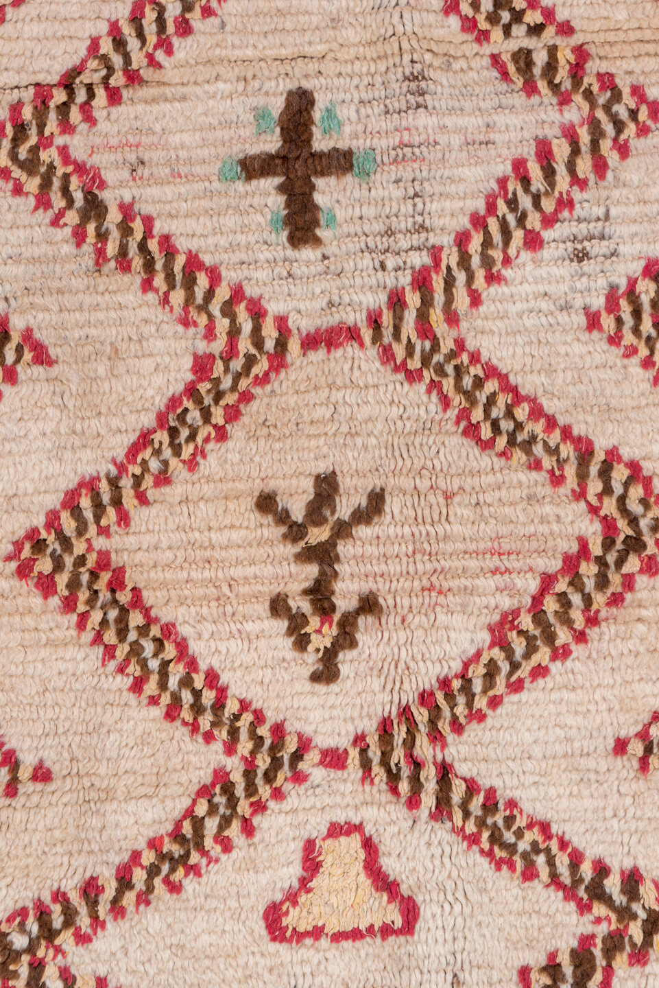 4' x 6' one-of-a-kind handmade vintage Moroccan small size rug. Color palette: brown, gray, light gray, off-white, pink, red