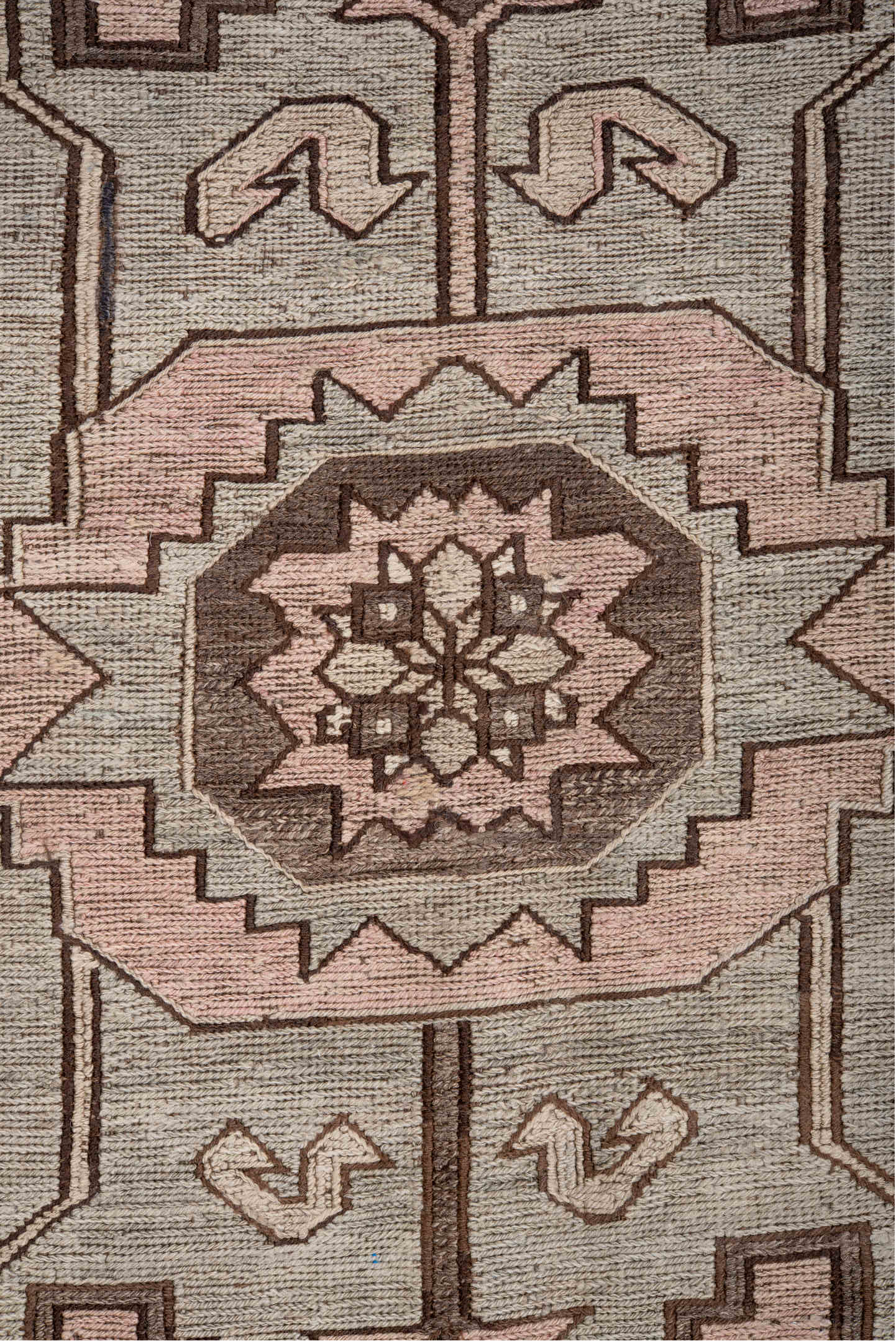 6' x 11' one-of-a-kind handmade vintage Sumak large size rug. Color palette: brown, gray, light gray, off-white, pink