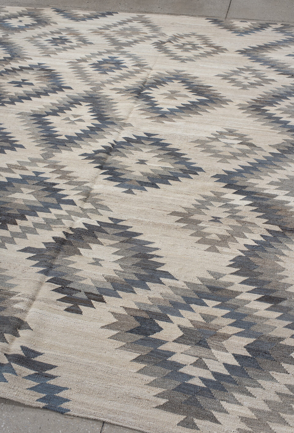 8' x 9' one-of-a-kind handmade vintage Kilim rug. Color palette: dim gray, gray, light gray, linen, off-white, pink