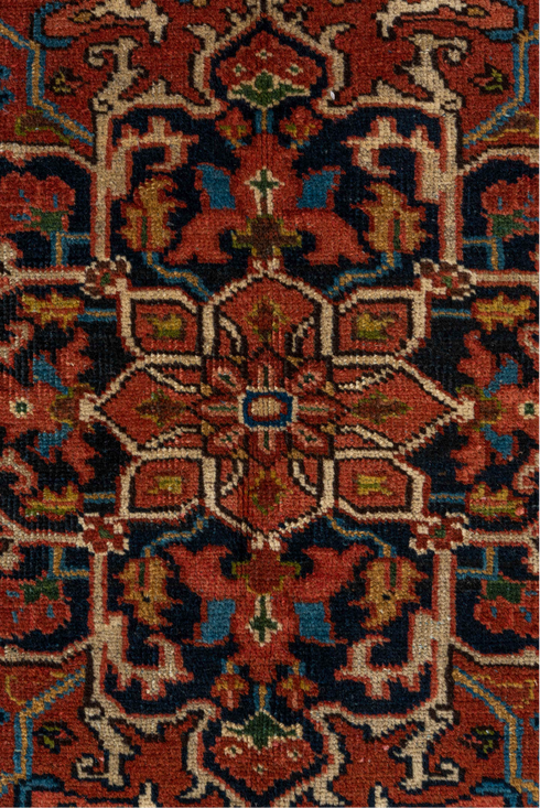 Vintage Heriz Area Rug (4' x 6')
