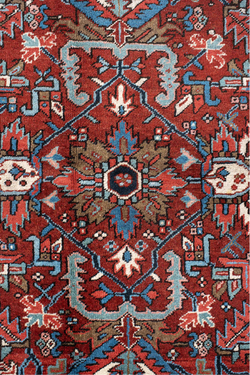 Antique Heriz Area Rug (7' x 10')