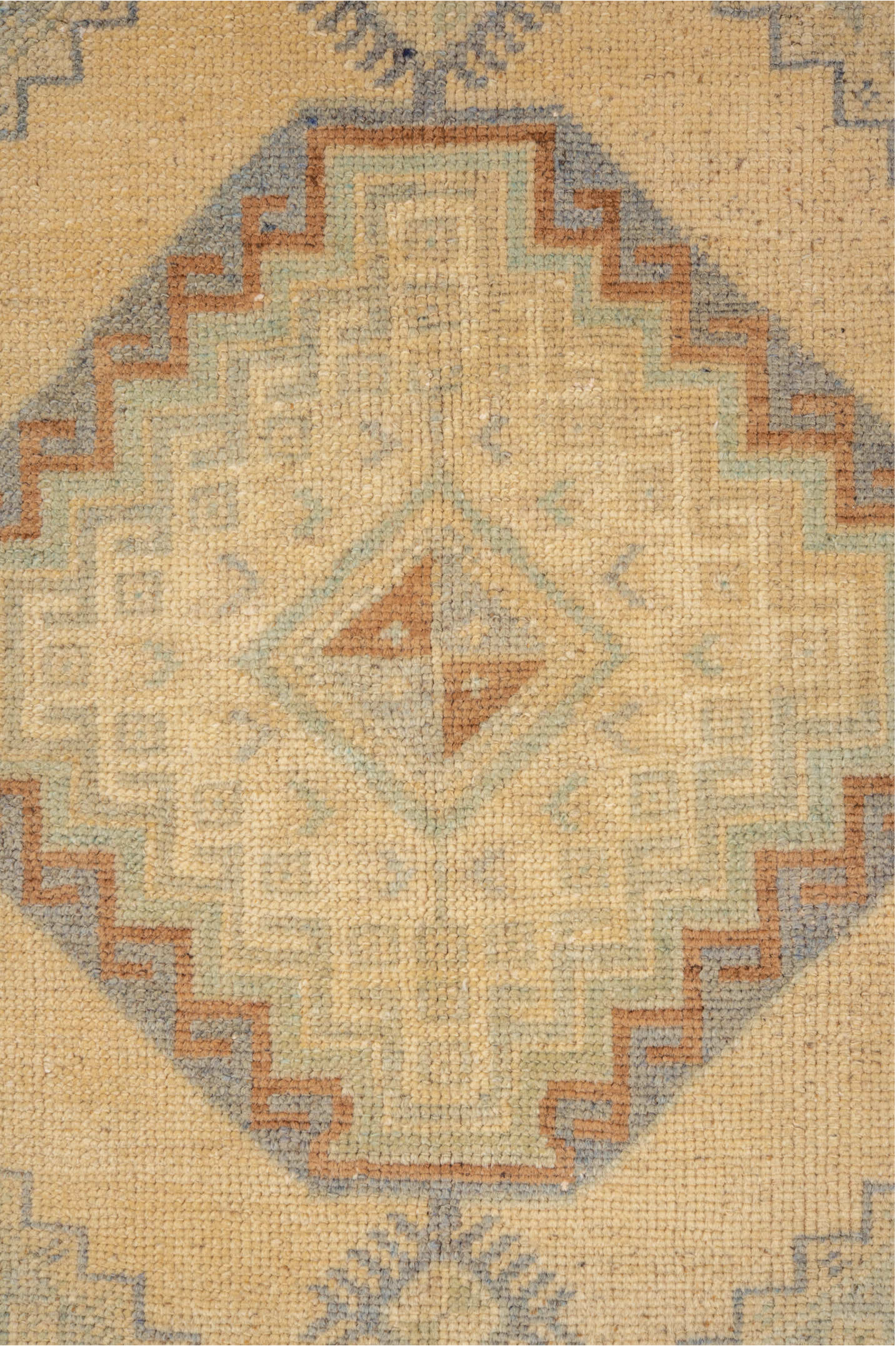 3' x 5' one-of-a-kind handmade vintage Oushak small size rug. Color palette: brown, burlywood, dim gray, gray, off-white