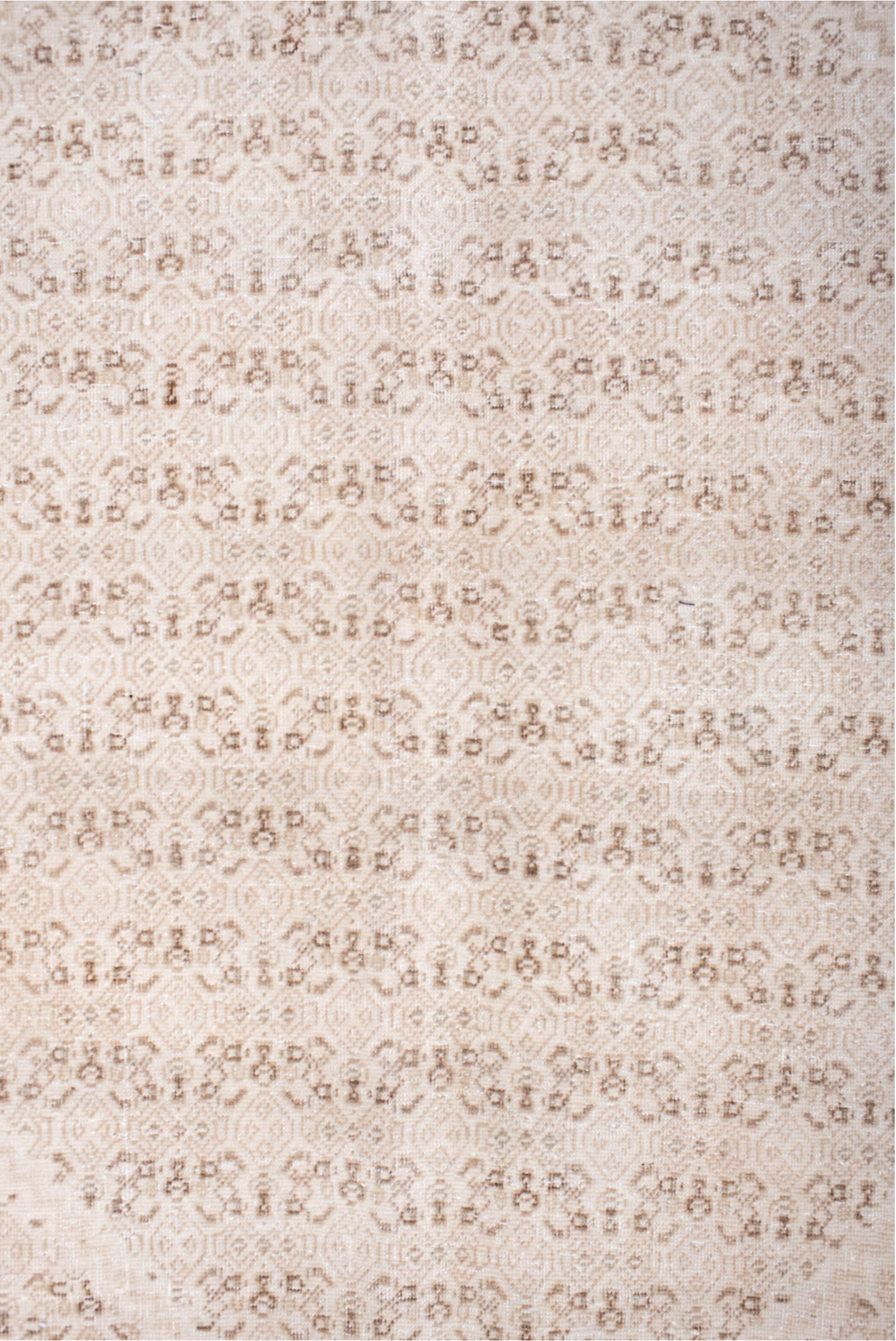 8' x 11' one-of-a-kind handmade vintage Bidjar large size rug. Color palette: antiquewhite, gray, light gray, linen