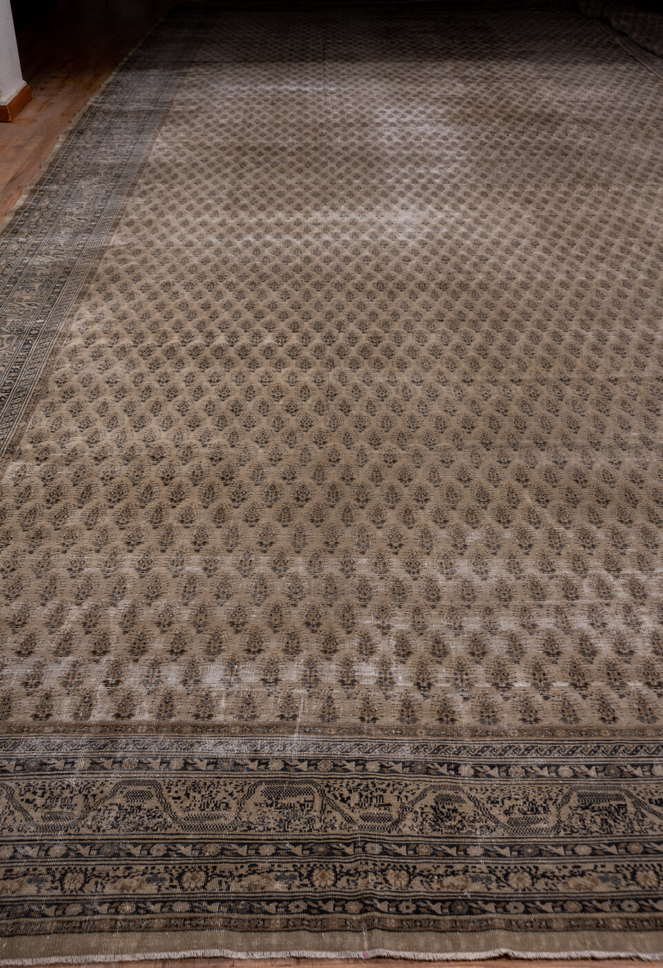 18' x 30' one-of-a-kind handmade vintage Saraband oversize rug. Color palette: brown, gray, light gray, off-white, pink
