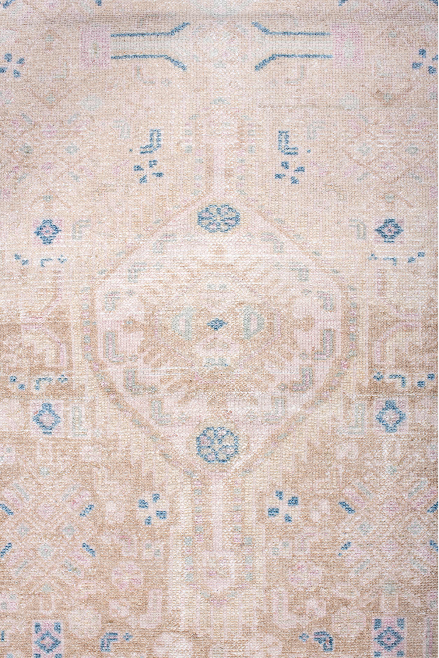 2' x 9' one-of-a-kind handmade vintage Hamadan runner rug. Color palette: gainsboro, gray, lavender blush, light blue
