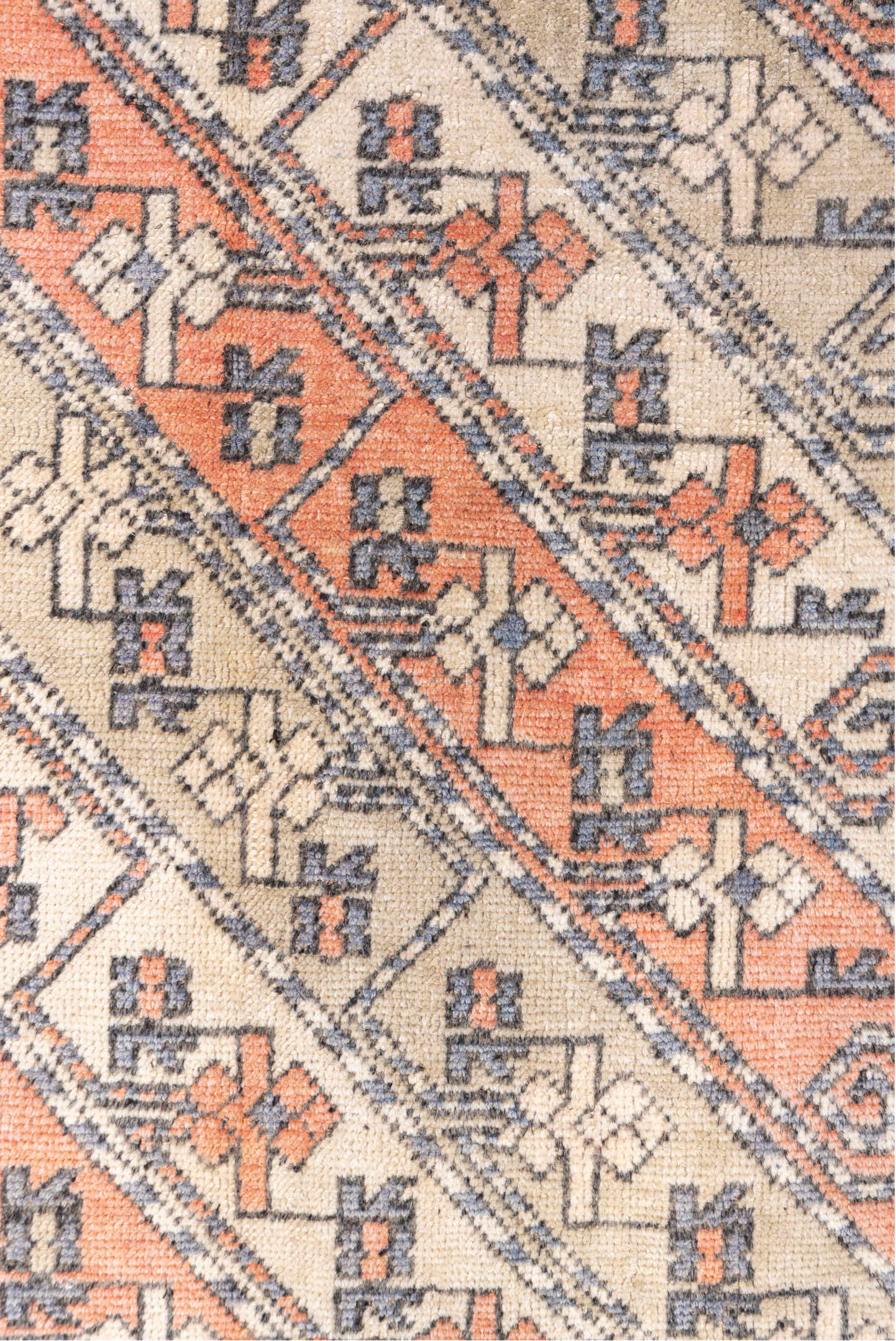 2' x 5' one-of-a-kind handmade vintage Oushak small size rug. Color palette: antiquewhite, brown, gray, light gray