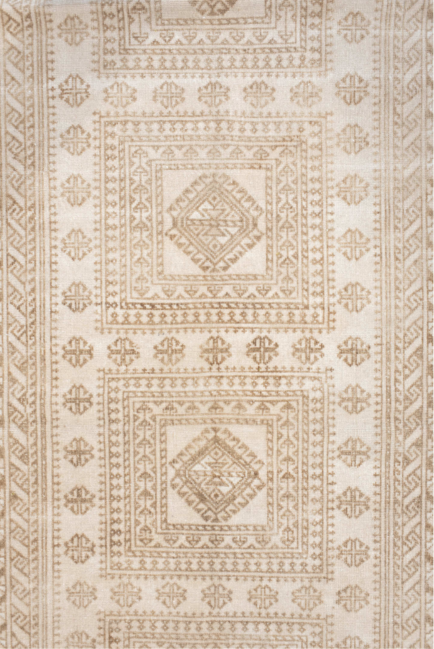 3' x 6' one-of-a-kind handmade vintage Belouch small size rug. Color palette: antiquewhite, brown, gainsboro, gray