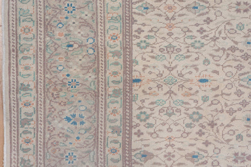 Vintage Sivas Area Rug (6' x 9')