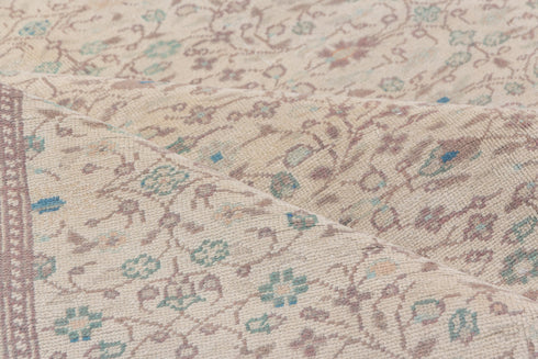 Vintage Sivas Area Rug (6' x 9')