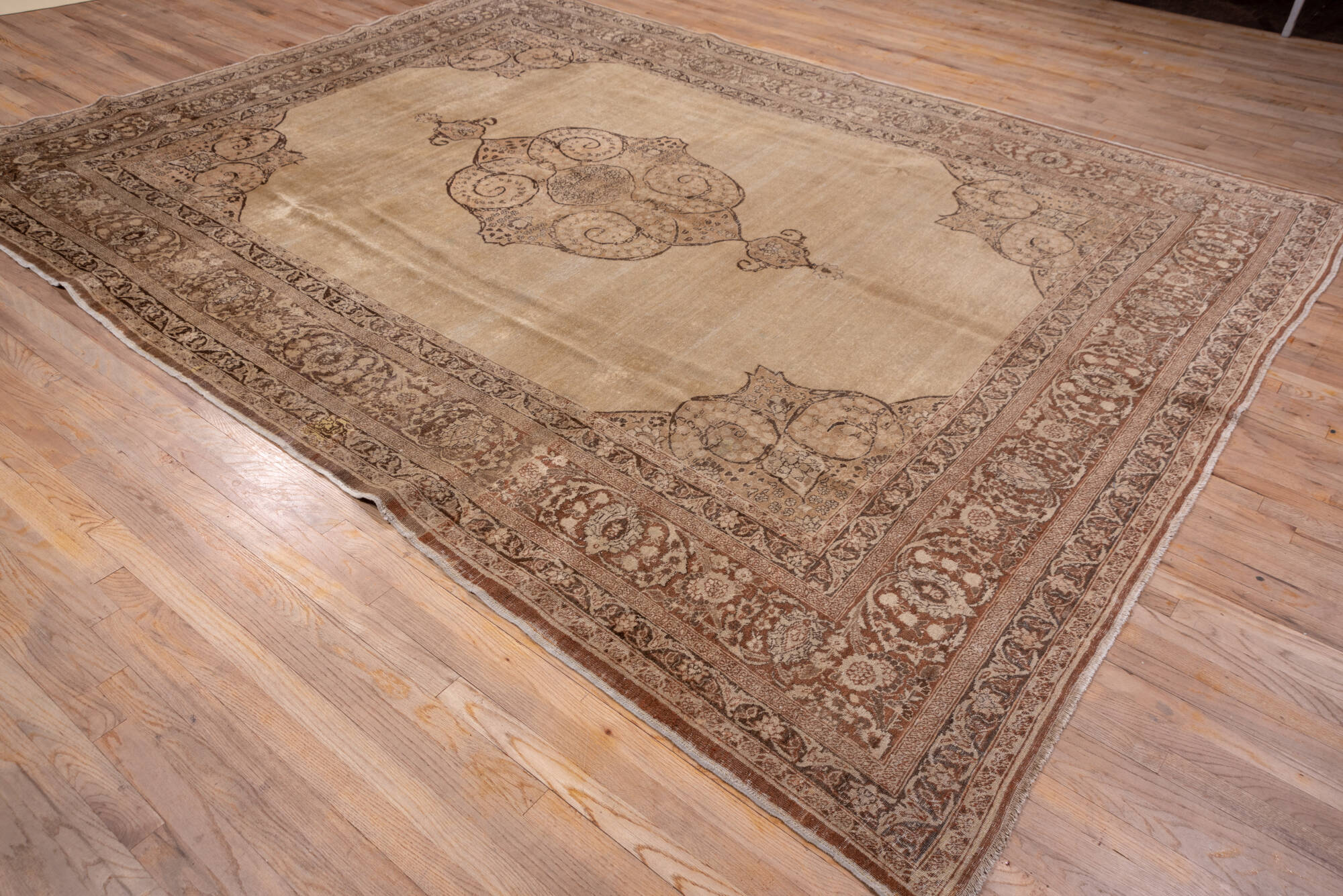9' x 12' one-of-a-kind handmade vintage Tabriz large size rug. Color palette: brown, pink
