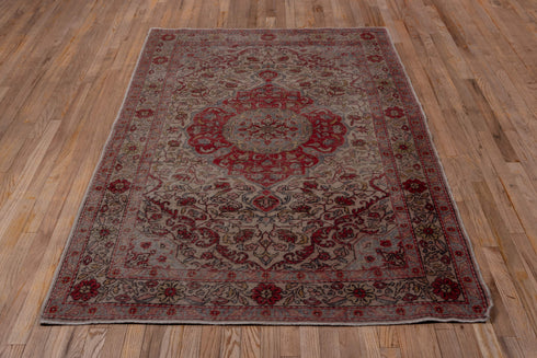 Vintage Sivas Area Rug (4' x 7')