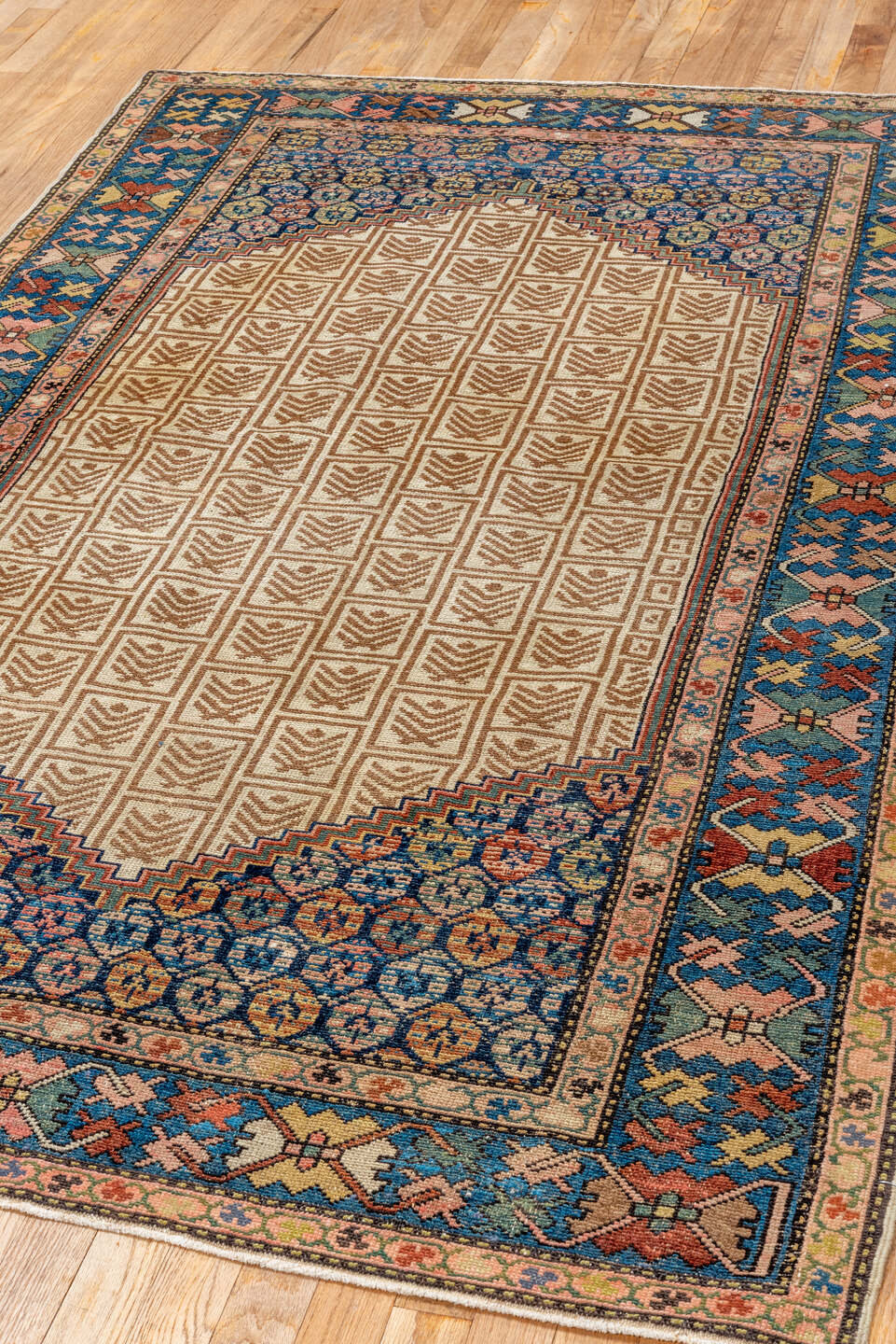 4' x 6' one-of-a-kind handmade vintage Cam Hamadan small size rug. Color palette: brown, pink, blue, gray, orange, off-white