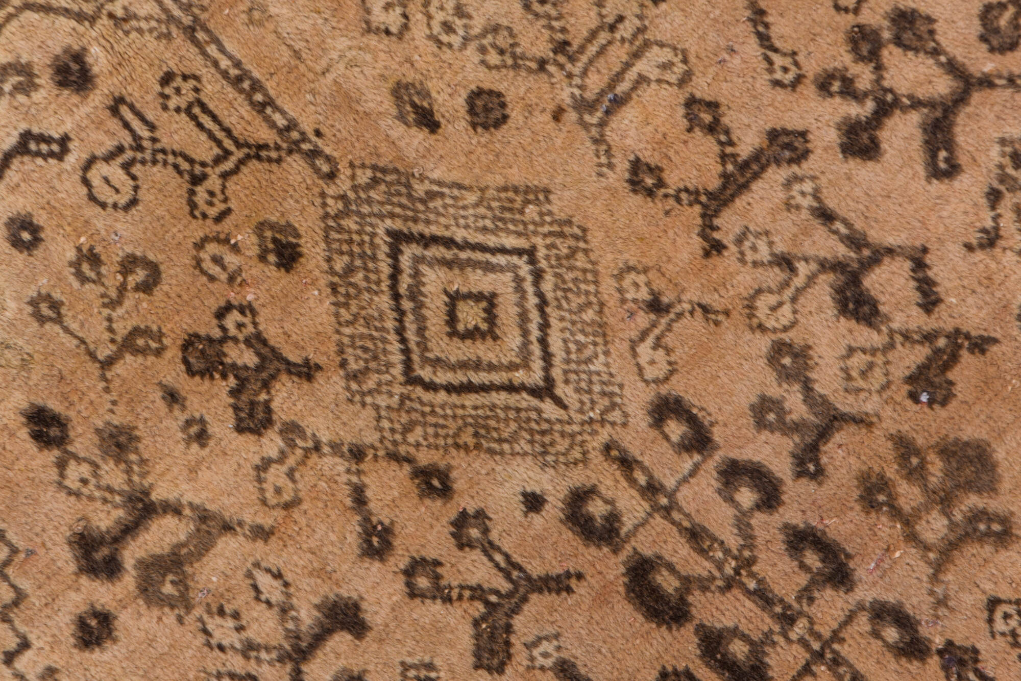 6' x 9' one-of-a-kind handmade vintage Shiraz medium size rug. Color palette: brown