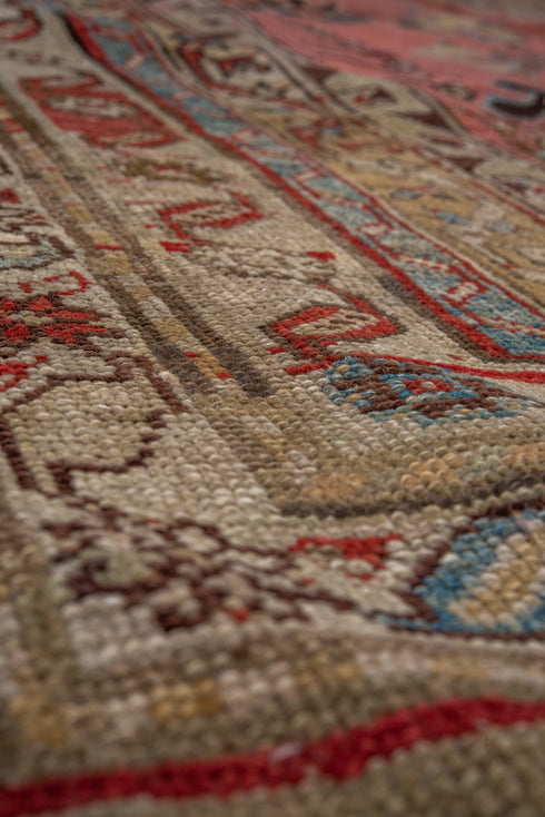 Antique Ghordes Area Rug (4' x 5')