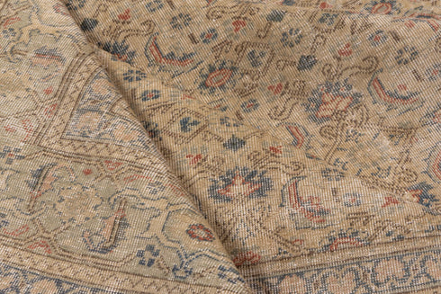 Vintage Kaisary Area Rug (7' x 12')