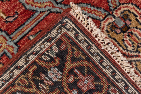 Vintage Heriz Area Rug (4' x 6')