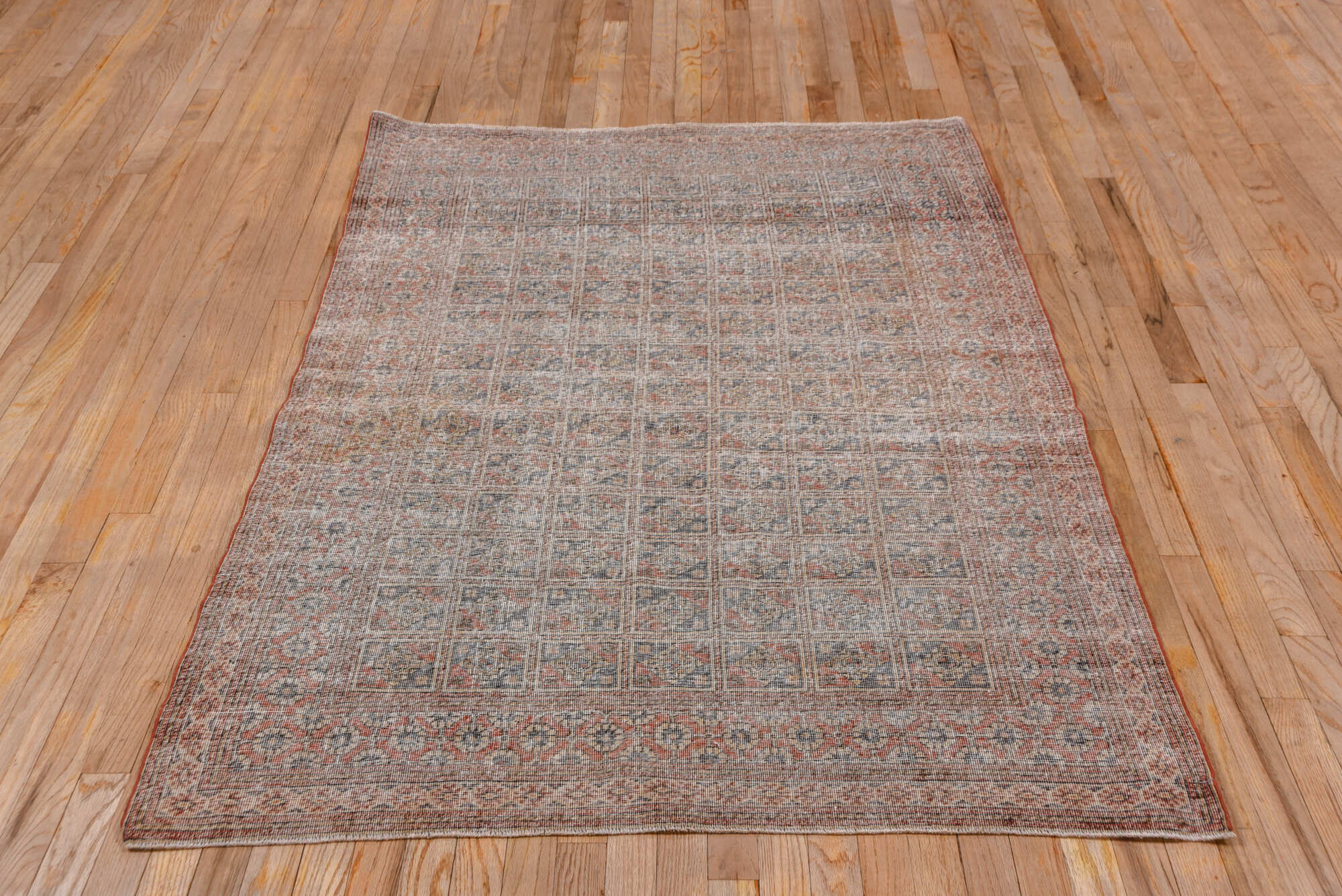 4' x 6' one-of-a-kind handmade vintage Oushak small size rug. Color palette: brown, dim gray, gray, light gray, off-white