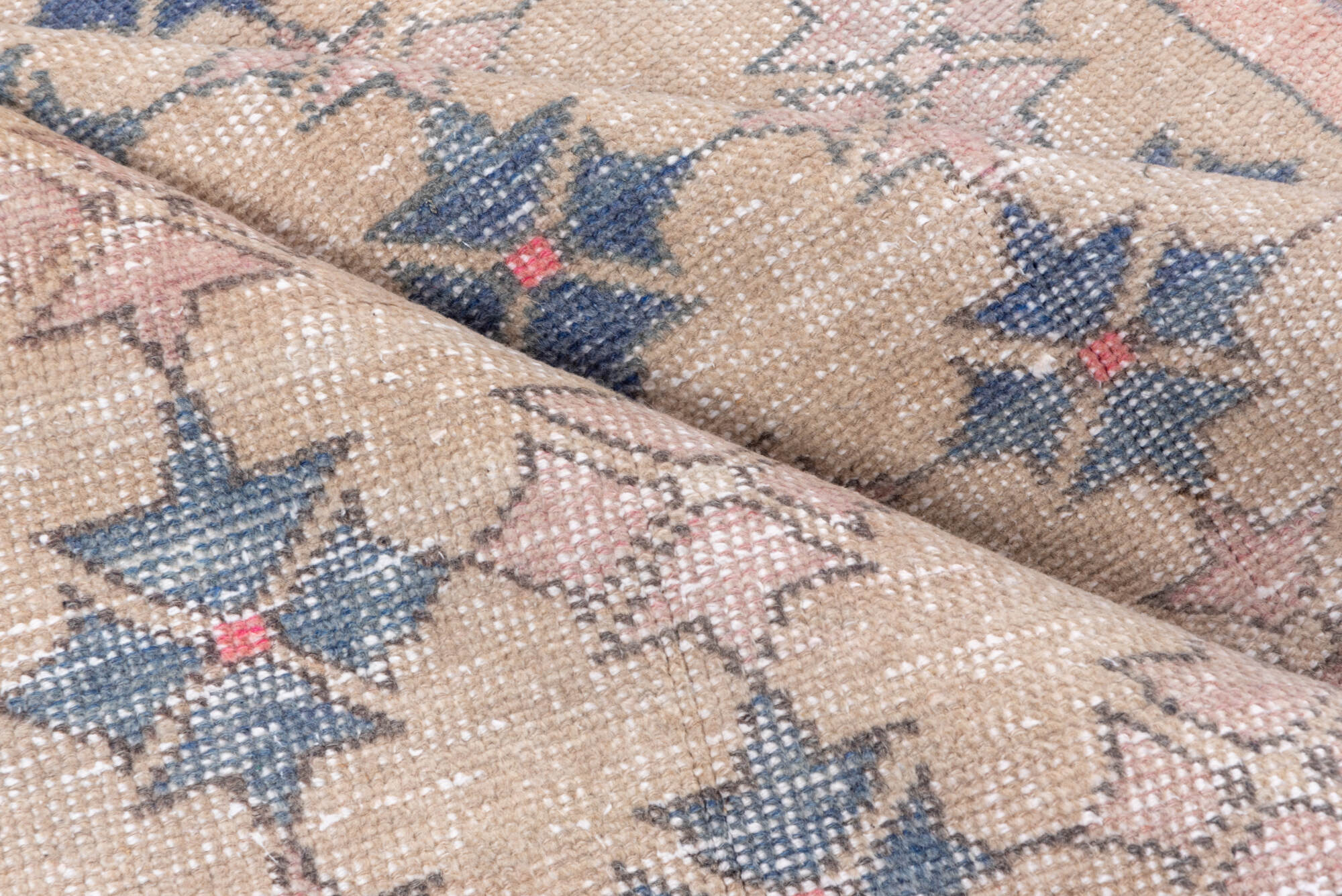 4' x 6' one-of-a-kind handmade vintage Oushak small size rug. Color palette: gray, light blue, light gray, off-white, pink