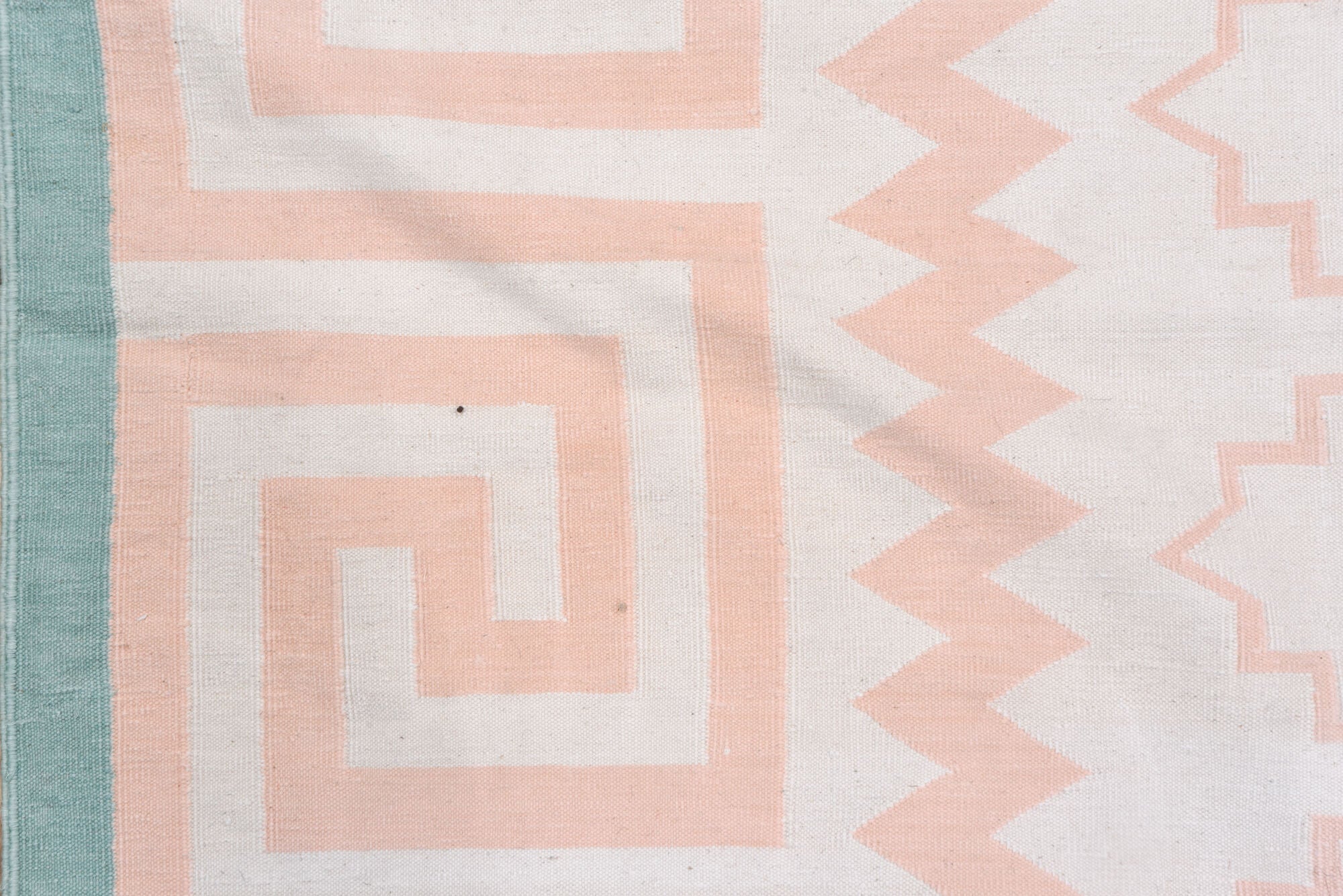 8' x 11' one-of-a-kind handmade vintage Dhurrie large size rug. Color palette: gainsboro, ghost white, gray, lavender blush