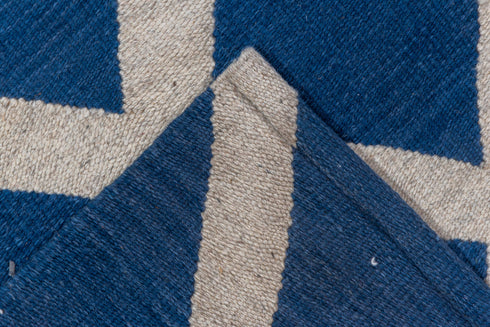 Vintage Kilim Area Rug (8' x 9')