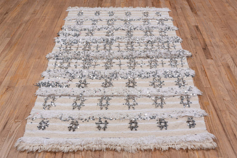 Vintage Wedding Blanket Area Rug (4' x 6')