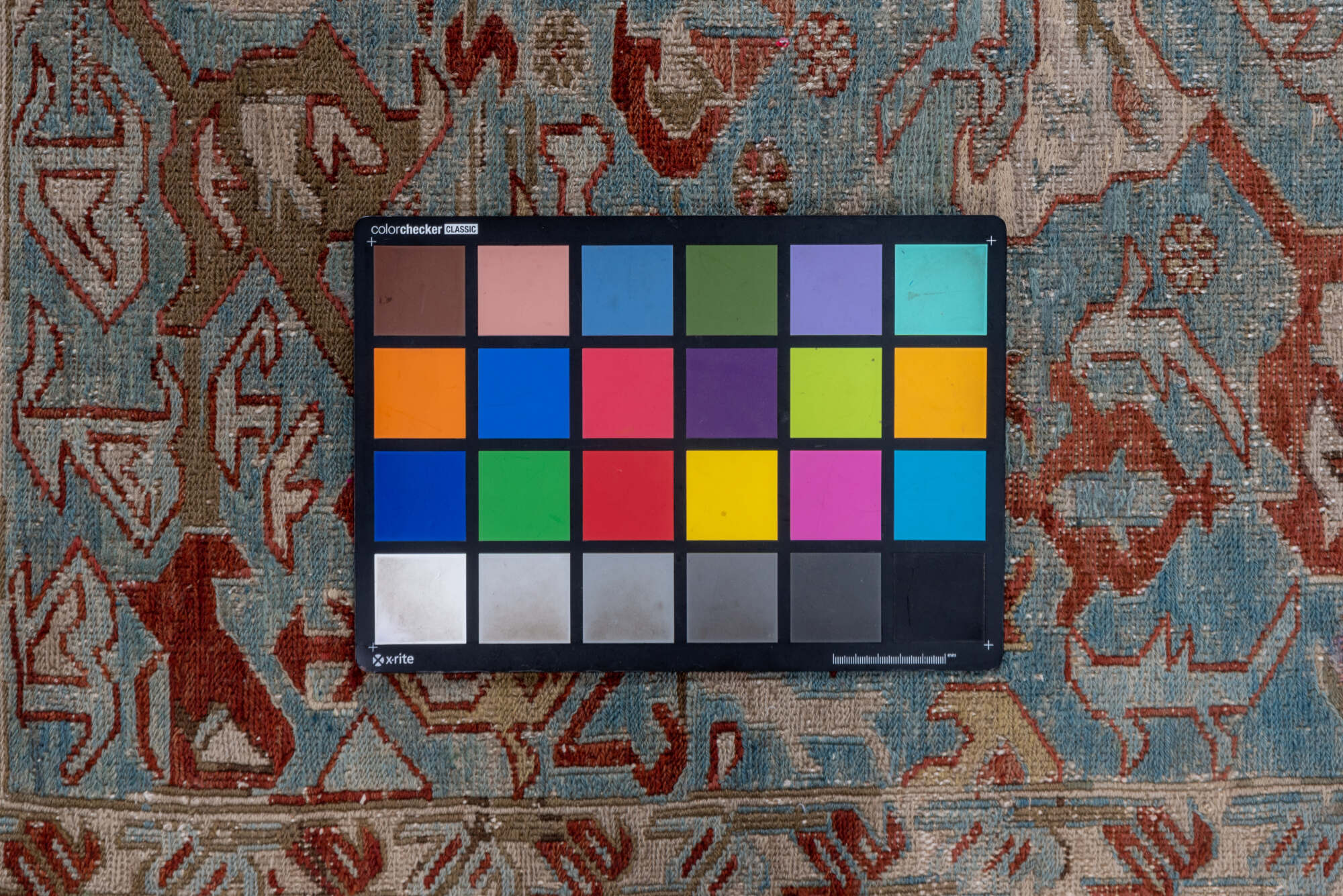 3' x 5' one-of-a-kind handmade vintage Sumak small size rug. Color palette: brown, dark gray, dim gray, gainsboro, gray