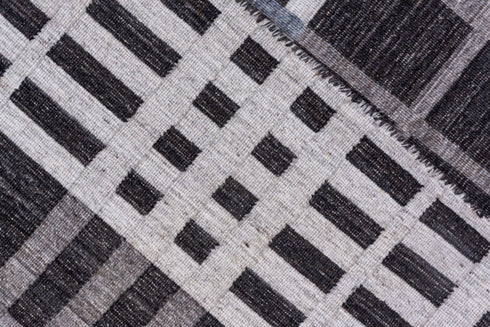 Vintage Kilim Area Rug (10' x 14')