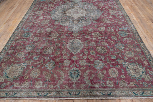 Vintage Distressed Area Rug (7' x 13')