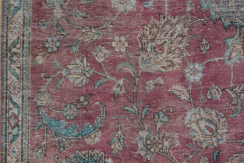 Vintage Distressed Area Rug (7' x 13')