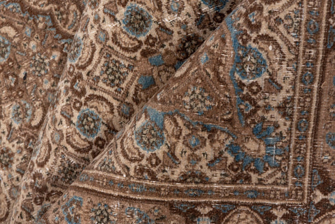 Antique Sivas Area Rug (6' x 9')