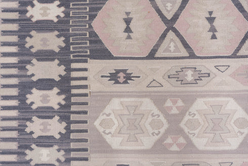 Antique Kilim Area Rug (5' x 8')