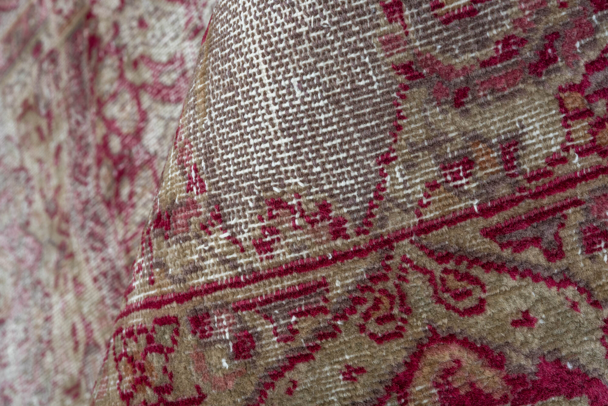 3' x 5' one-of-a-kind handmade vintage Sivas small size rug. Color palette: brown, red, pink, gray, light gray, silver