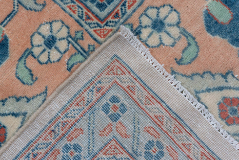 Vintage Distressed Area Rug (12' x 19')