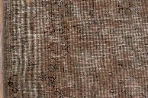 Vintage Distressed Area Rug (6' x 9')