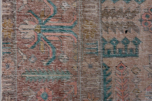 Vintage Distressed Area Rug (10' x 14')