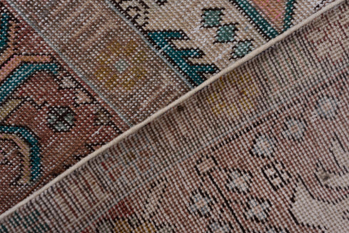 Vintage Distressed Area Rug (10' x 14')