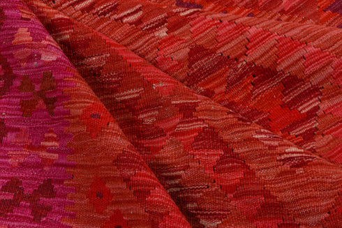 Vintage Kilim Area Rug (5' x 8')