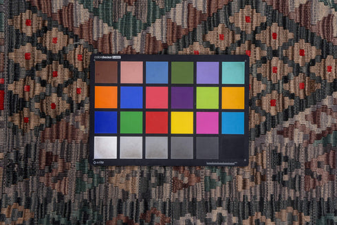 Vintage Kilim Area Rug (6' x 7')