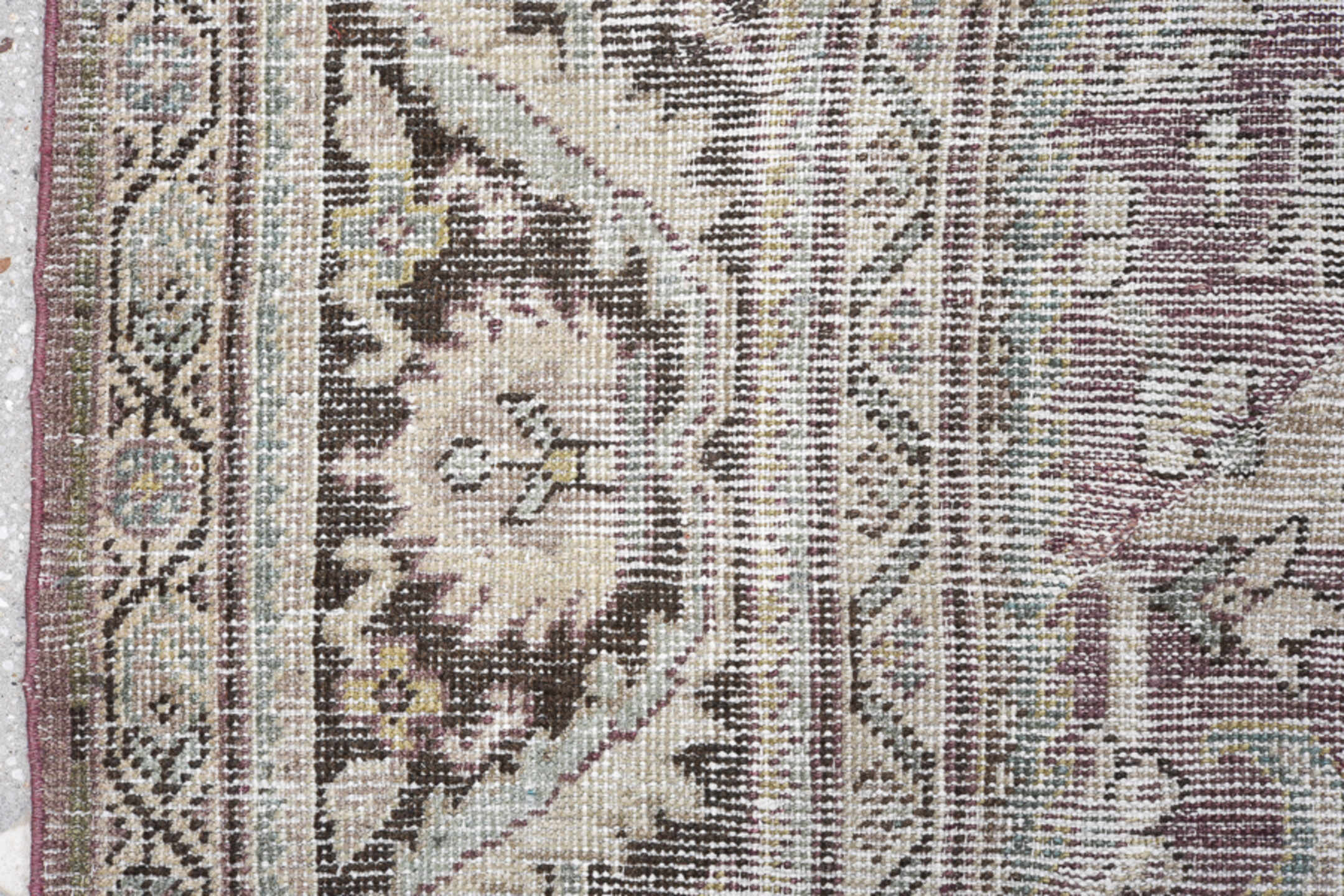 8' x 12' one-of-a-kind handmade vintage Mahal large size rug. Color palette: gray, brown, light gray, off-white, dim gray